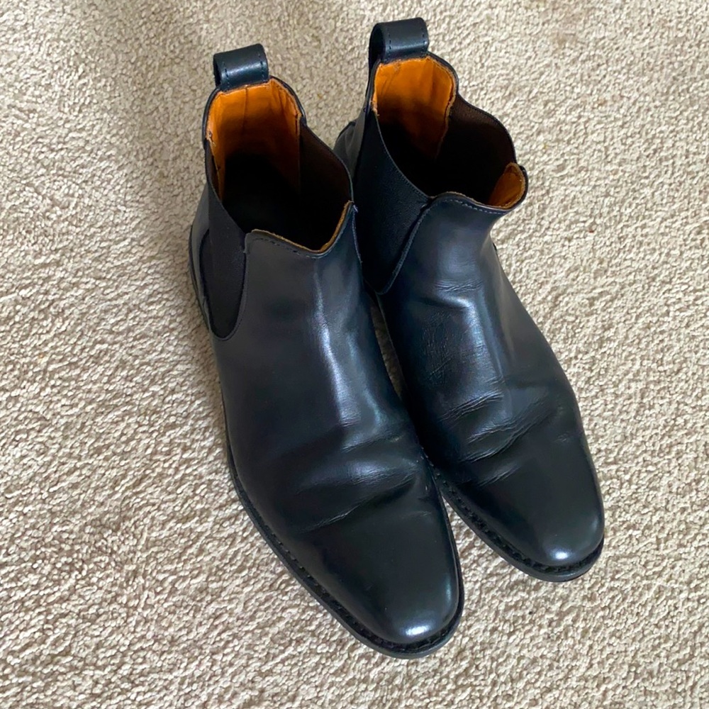 Barely worn Allen Edmonds Liverpool Chelsea Boot